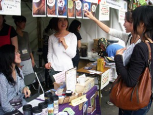 好みのデザインをお客さんに選んでいただきました