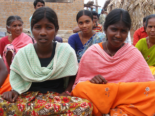 「学校へ行きたい」と語るメリちゃん