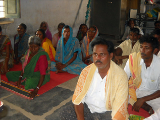 親への啓発ミーティングの様子