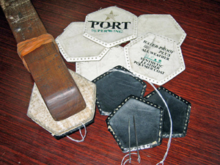 サッカーボールは正六角形と正五角形のパネルを縫い合わせてできています