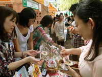 イベントなどでグッズ販売などを手伝っていただける方募集 グローバルフェスタなどでACEグッズを販売