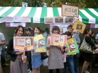 毎年恒例フェアトレードコーヒーを販売