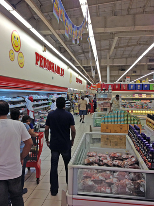 ガーナの首都アクラにあるショッピングモール