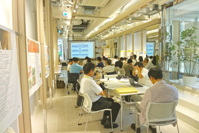 セミナー会場の様子（興和株式会社TRES表参道）