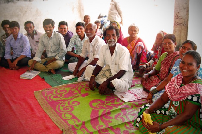 村の住民グループのメンバー
