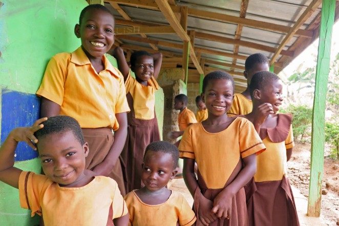 ガーナ・カカオ生産地の子どもたち
