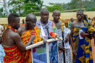 イベントが行われた村の村長
