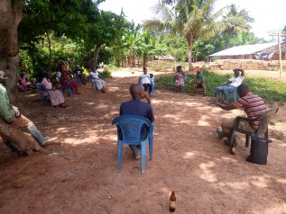 長老会のミーティングの様子