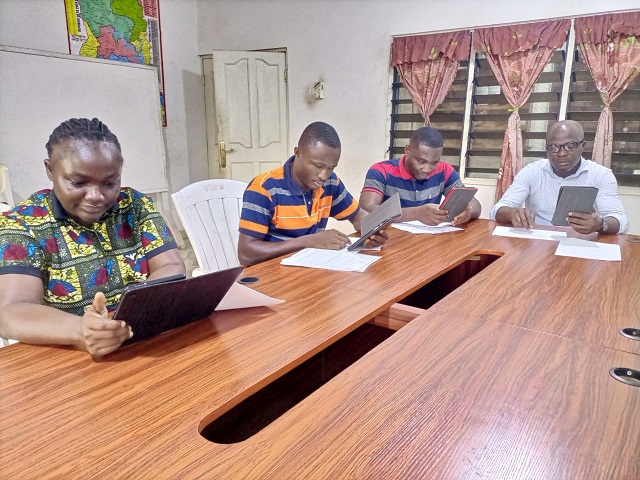 データ入力の様子の写真